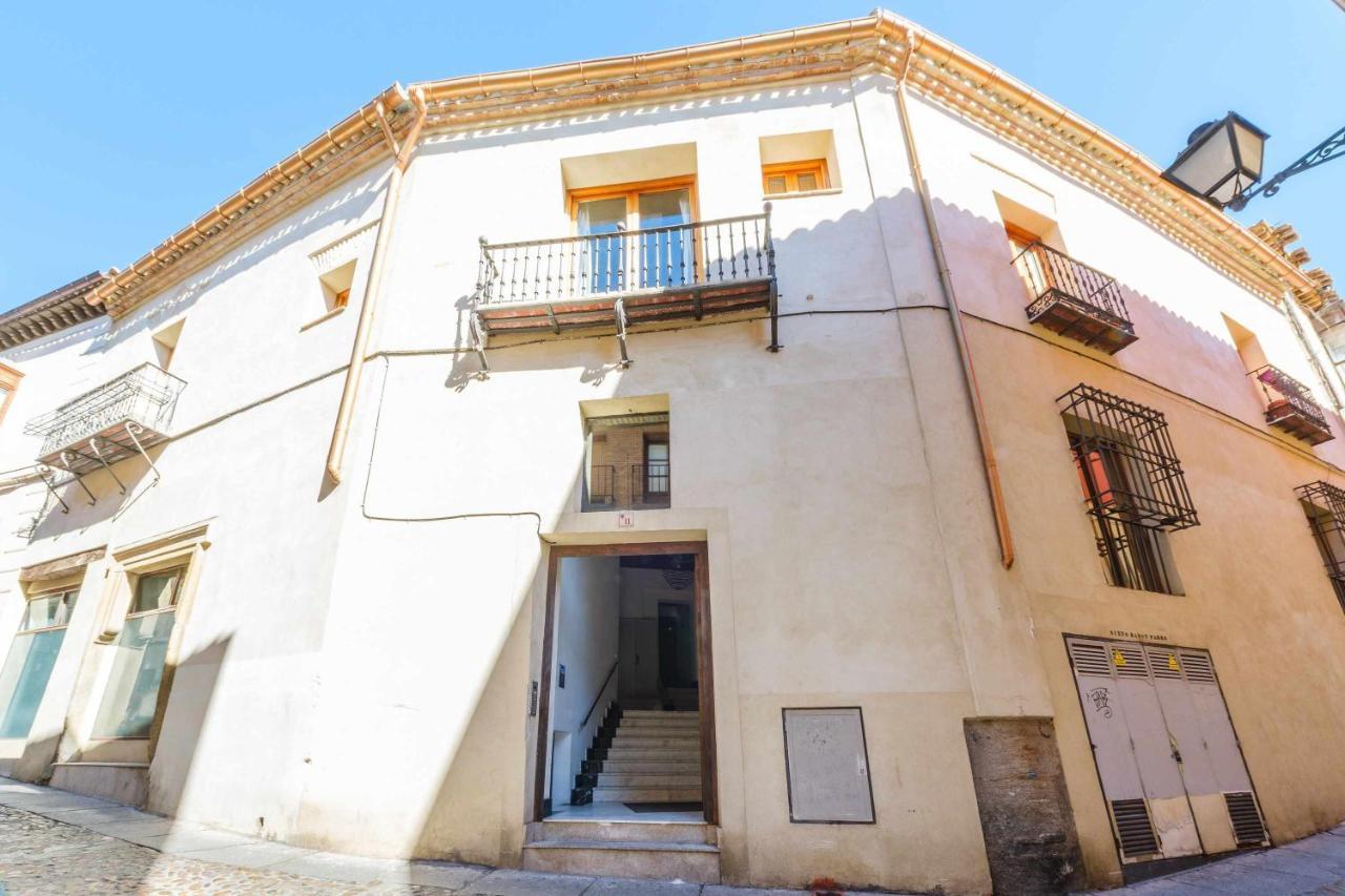 Apartamento Con Patio Junto A La Catedral By Toledo Ap ภายนอก รูปภาพ