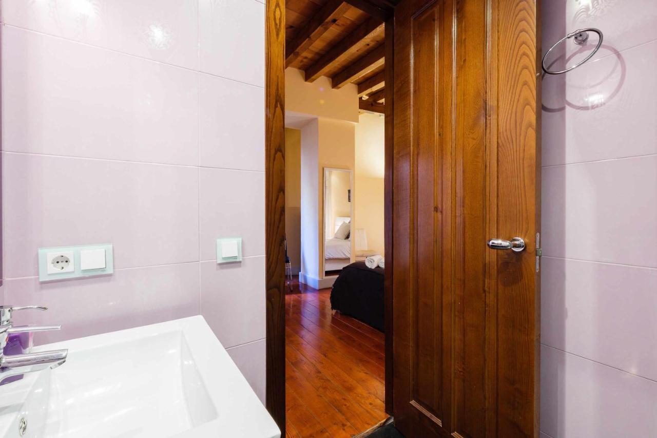 Apartamento Con Patio Junto A La Catedral By Toledo Ap ภายนอก รูปภาพ