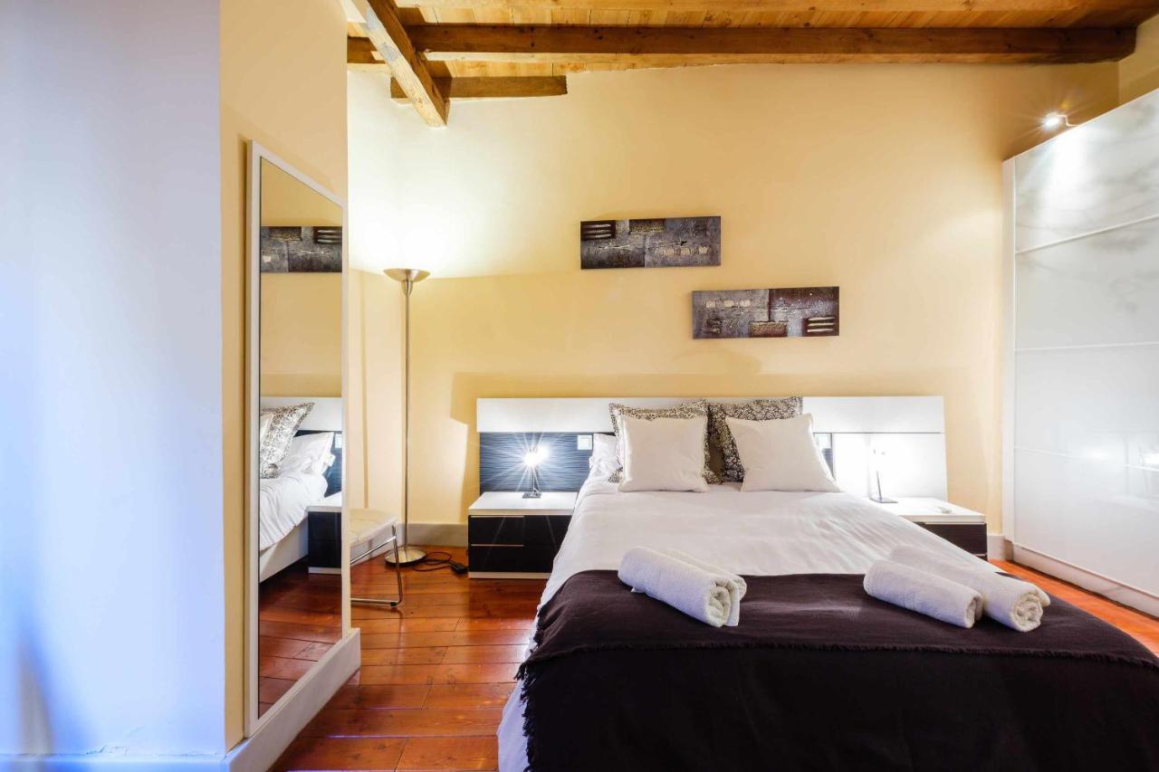 Apartamento Con Patio Junto A La Catedral By Toledo Ap ภายนอก รูปภาพ