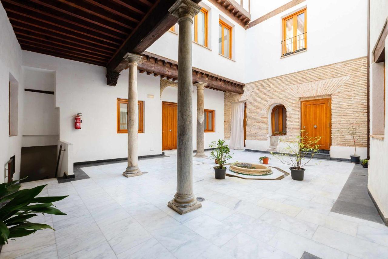 Apartamento Con Patio Junto A La Catedral By Toledo Ap ภายนอก รูปภาพ